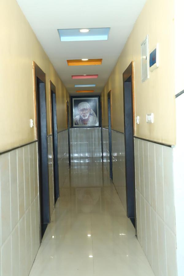 Sai Madhavi Palace Hotel Shirdi Exterior photo